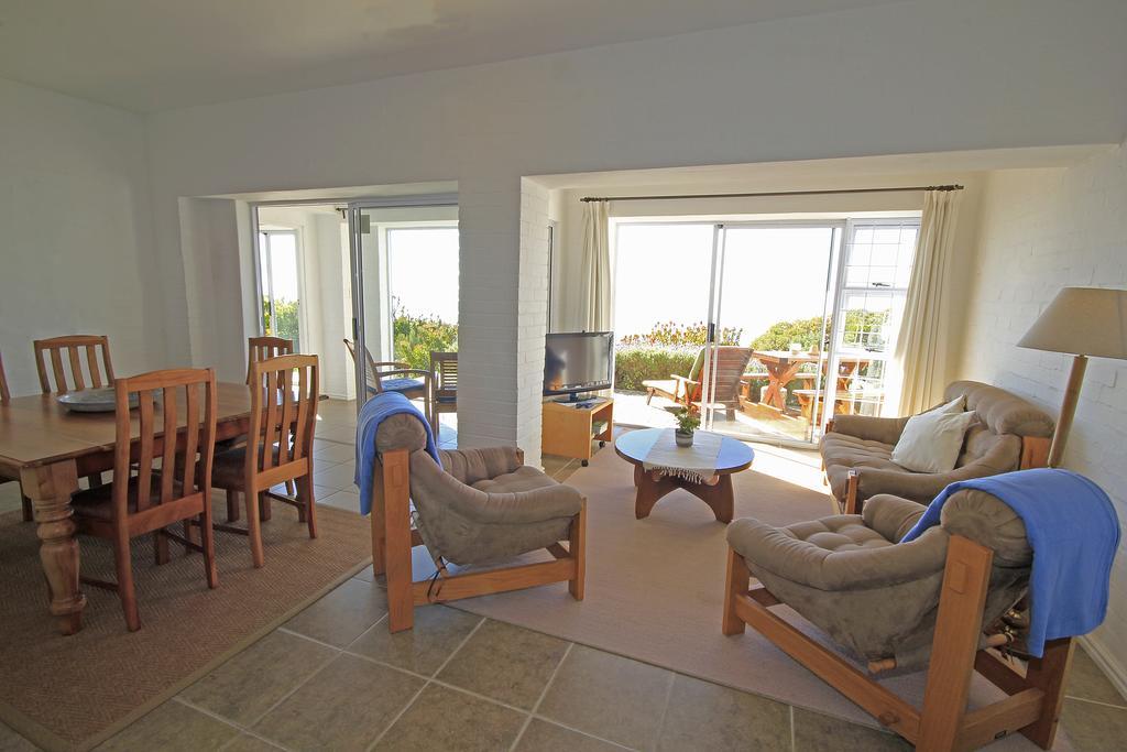Roman Rock Apartments Simonʼs Town エクステリア 写真
